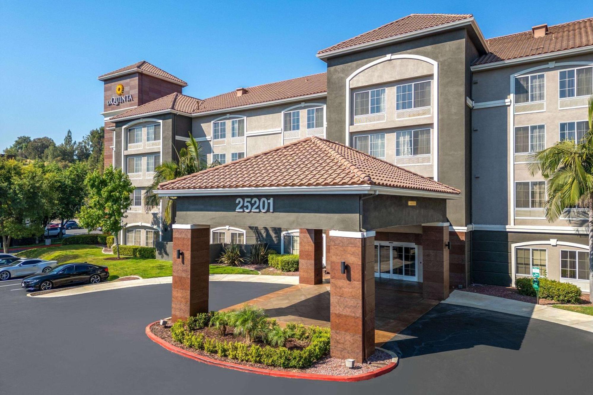 圣塔克拉里塔 - 瓦伦西亚拉昆塔旅馆及套房 Stevenson Ranch 外观 照片