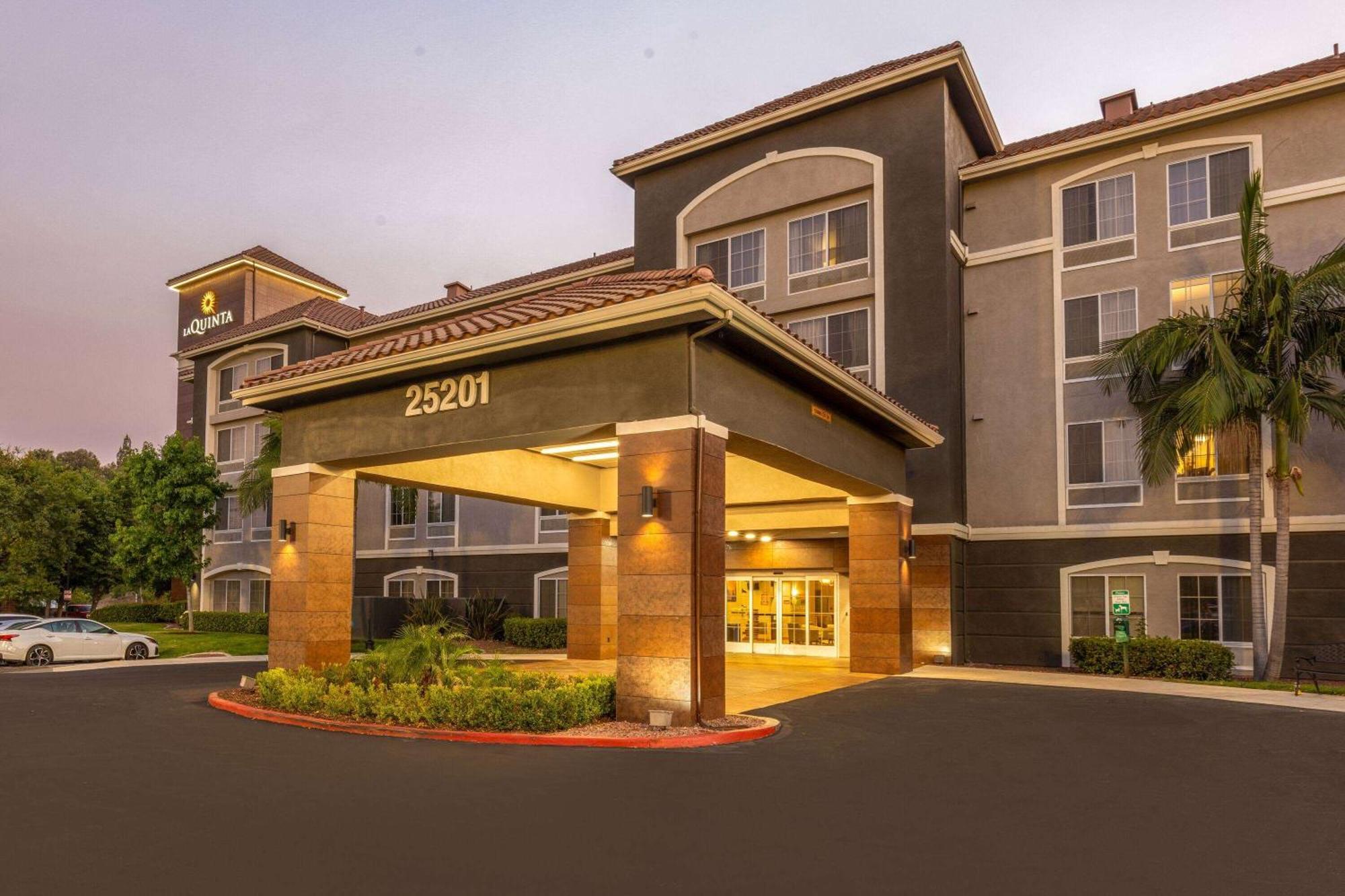 圣塔克拉里塔 - 瓦伦西亚拉昆塔旅馆及套房 Stevenson Ranch 外观 照片